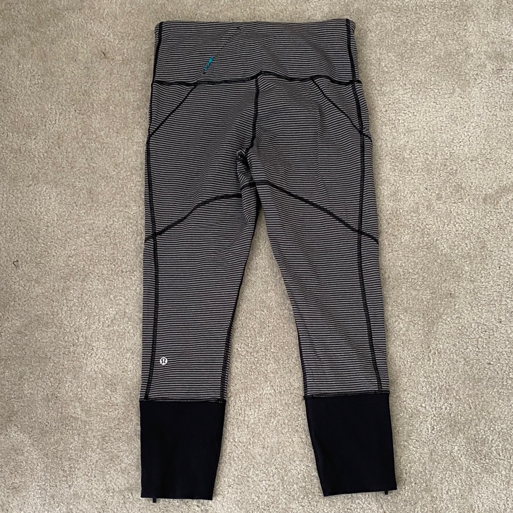 lululemon striped capris